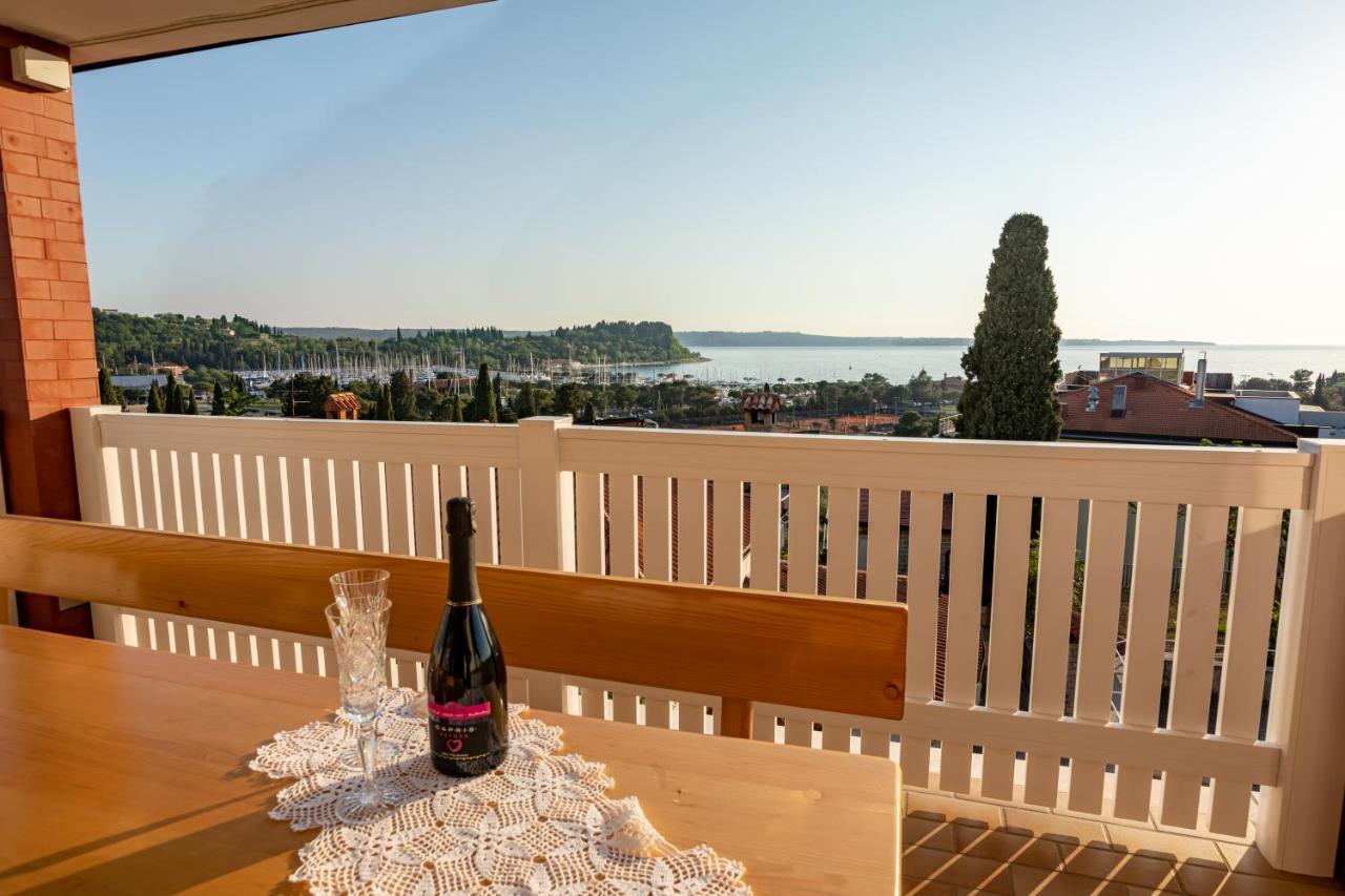 Adriatic Bay Apartments Порторож Экстерьер фото